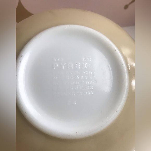 Pyrex - Picture 5 of 8